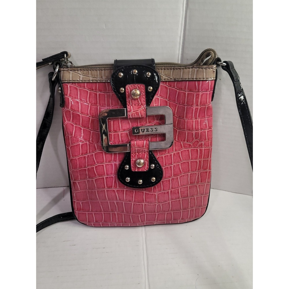 Y2K Guess purse 1990's pink shoulder bag pock bag. fax leather charms